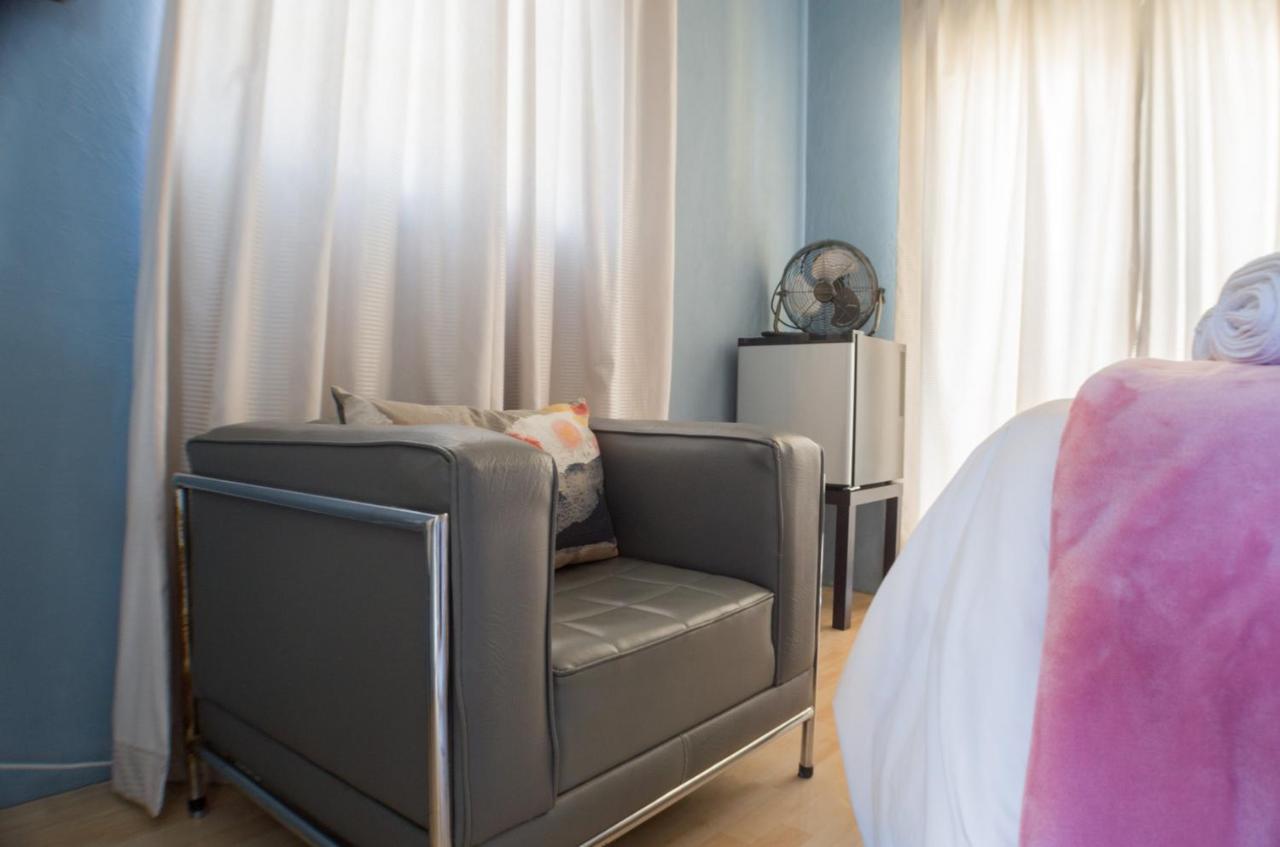 Seroloana Guest House Rustenburg Ngoại thất bức ảnh