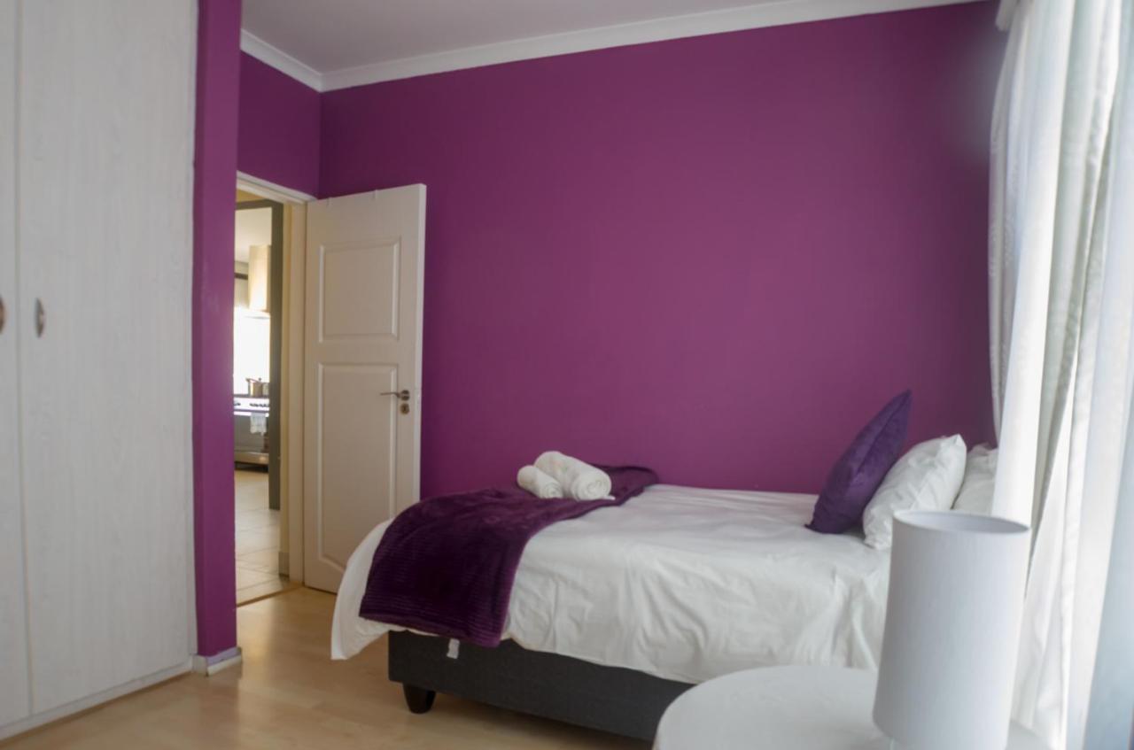 Seroloana Guest House Rustenburg Ngoại thất bức ảnh