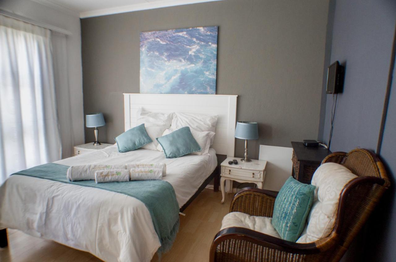 Seroloana Guest House Rustenburg Ngoại thất bức ảnh