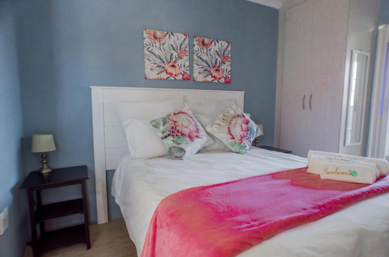 Seroloana Guest House Rustenburg Ngoại thất bức ảnh